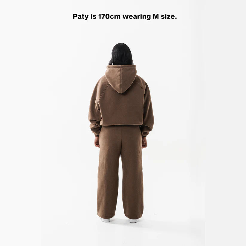 BROWN CORE SWEATPANTS